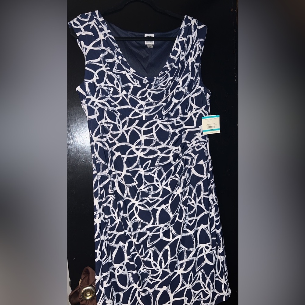 Anne Klein size 16 navy/lily dress